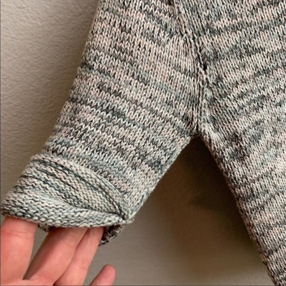 Old Navy Shirt Sleeve Gray/Pink Sweater 5T - Picture 6 of 7